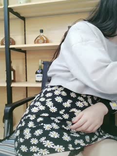 青少年被大黑屌操的POV视频